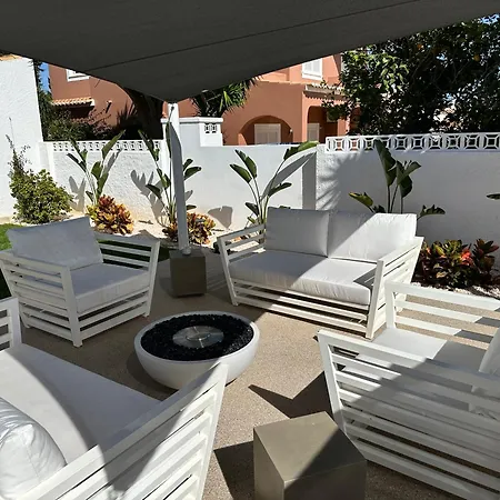 Casa Malia Luxury Guest House-3